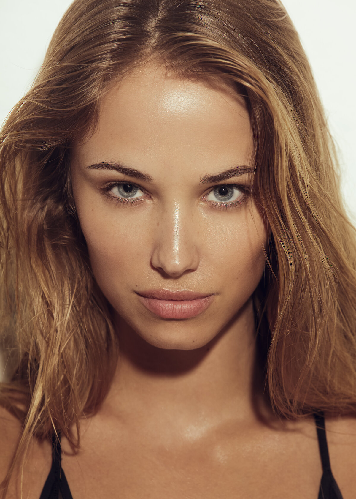 Agathe Teyssier — Actors Models Talents