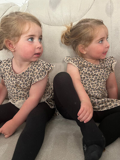 Charlotte und Ella F