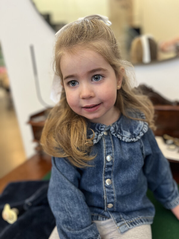 Charlotte und Ella F