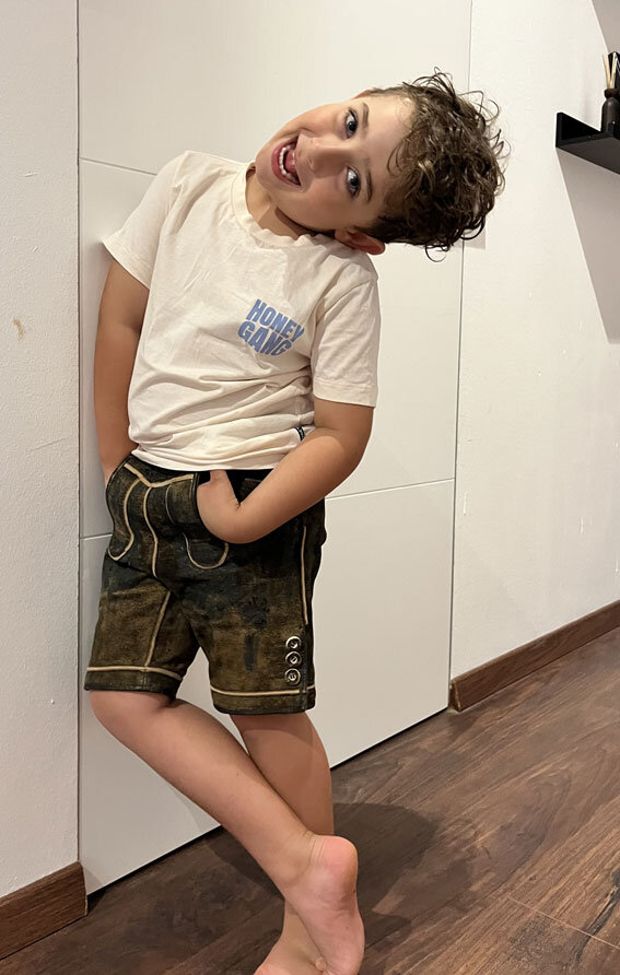 Niklas F