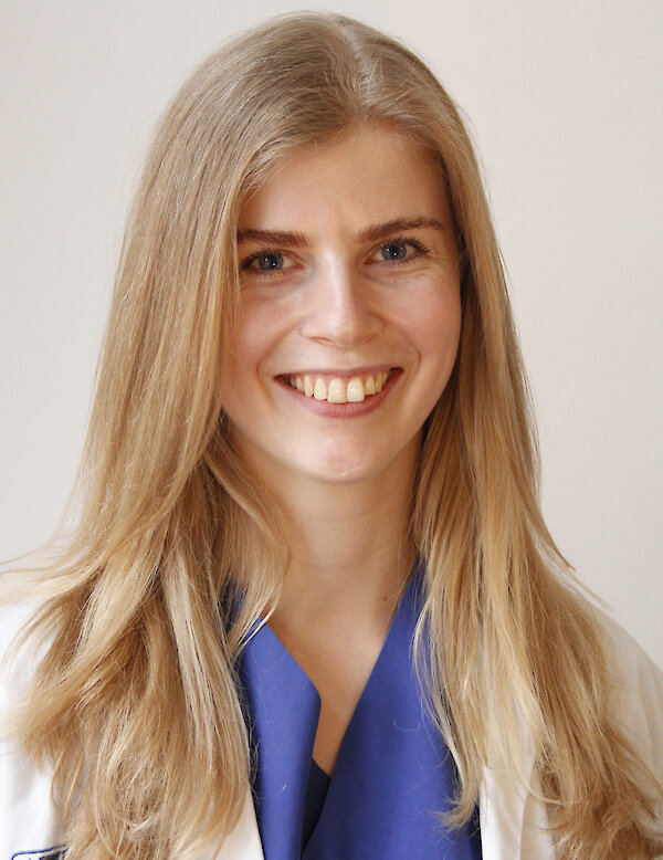Helene Danielle R